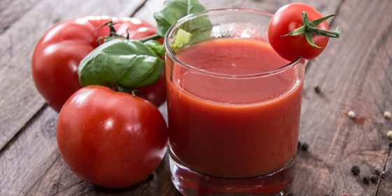 Tomato Juice with fresh Tomatoes